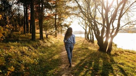 Benefits Of Morning Walk 6 Surprising Benefits Of Taking A Morning Stroll