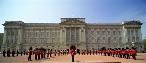 buckingham palace london  grand landmark