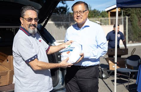 Assemblymember Fong Hosts Turkey Distribution Event Official Website