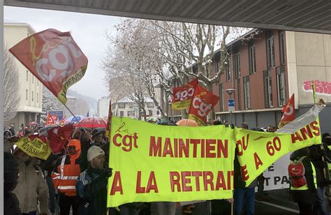 Un record 3 000 manifestants dans les rues de Vienne pour sopposer à