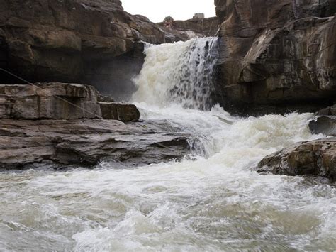 Someshwar Waterfalls / Dudhsagar Falls, Nashik - Timings, Swimming ...