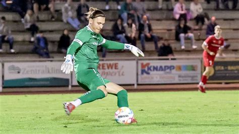 Fu Ball Verbandsliga Sv Fellbach Wechselspiele Auch Im Tor