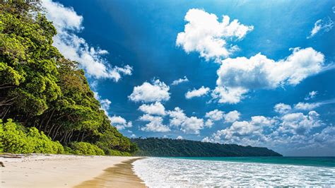 stunning indian beach   ranked  asias top