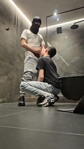 Sex In The Mall S Mens Room