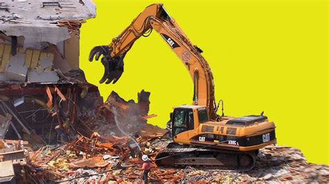 Wrecking Ball Demolition vs Excavator Demolition - Rayco Demolition