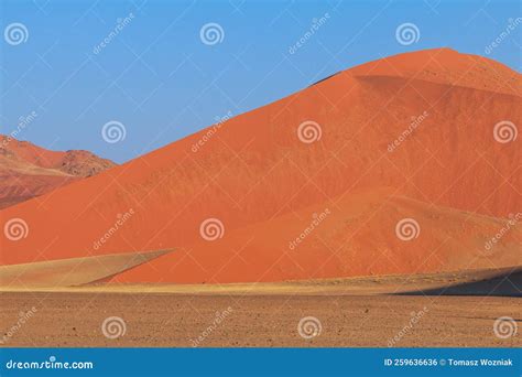 La Famosa Duna El Parque Nacional Namibnaukluft De Namibia Foto De