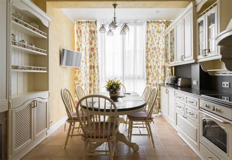 Кухня шириной 2 метра интерьер - 82 фото