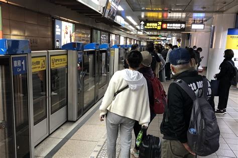 【快訊】北捷文湖線列車出現異常 班車延誤60多名旅客受影響 上報 焦點