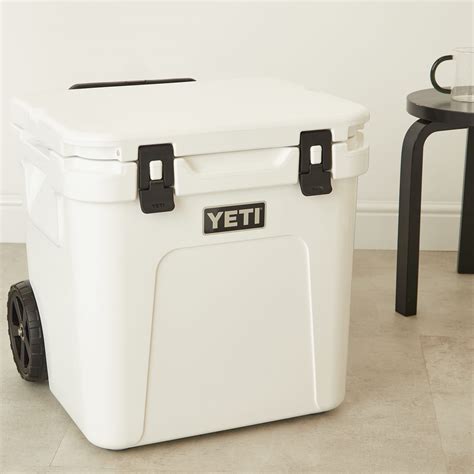 Yeti Roadie 48 Wheeled Hard Cooler White End