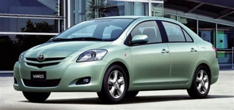 Toyota Compact Sedan Pictures | Auto Emb