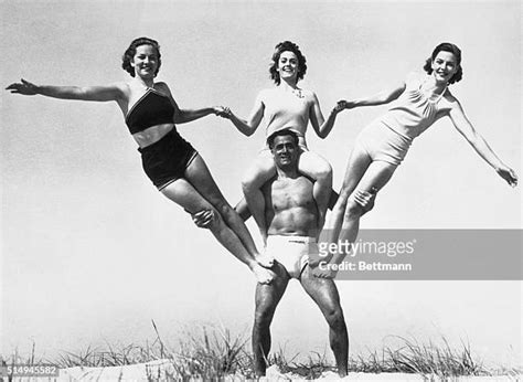 367 Photos Et Images Haute Résolution De Charles Atlas Getty Images