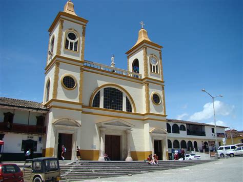 La Uni N Antioquia Iglesia Iv N Erre Jota Flickr