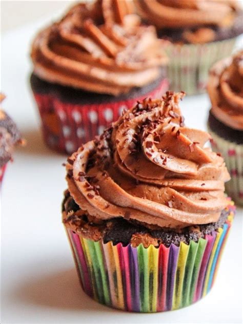 Recette Cupcakes Au Chocolat Avec Gla Age Rapide Et Facile Recette