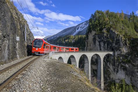 Tag Mit Der Rh Tischen Bahn Albula Bernina