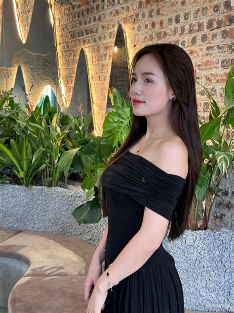 Top 90 Hình ảnh Thị Nhung mặc bikini xinh đẹp rạng ngời