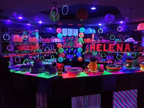 5 Tips To Make Your Sweet 16 Party Memorable Neon