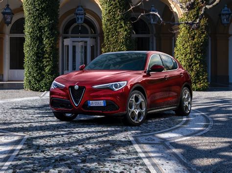 Alfa Romeo Stelvio Il Restyling Nel 2022 Elettrica Nel 2025