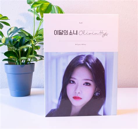 Loona Olivia Hye Single Album With Photocard 4616125478