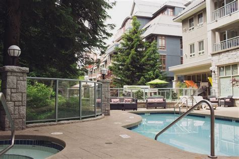 Summit Lodge Boutique Hotel Whistler | Bookonline.com