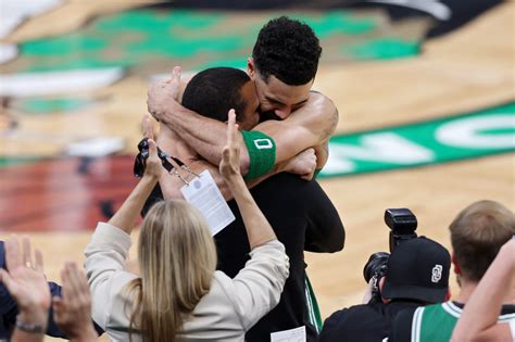 Celtics Rout Mavericks To Win Record 18th NBA Championship