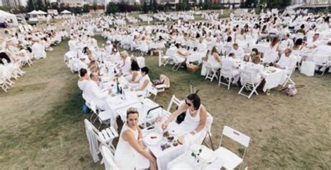 Le D Ner En Blanc Is Returning To Calgary Eat Drink