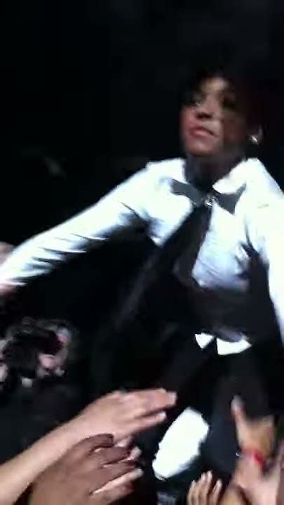 Janelle Monae Crowd Surfing Youtube