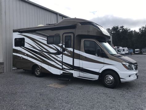 2018 TIFFIN WAYFARER 24TW - Good Sam RV Rentals