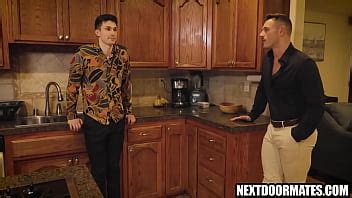 Hot Gay Guys Fucking Bareback On Valentines XNXX