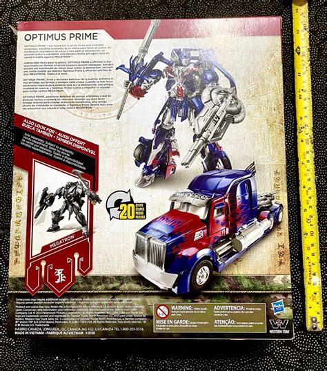 Optimus Prime Transformers Leader Class, Hobbies & Toys, Toys & Games on Carousell