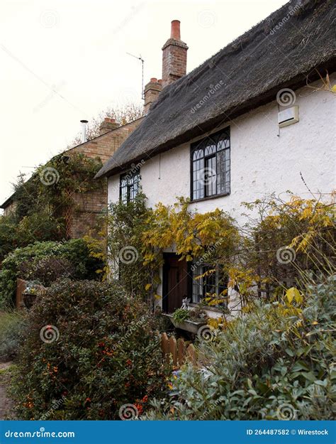 The hemingford grey huntingdonshire secret that attracts top artists 21