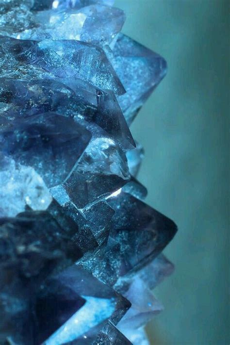 Pin By Carla Turner On Thorin Oakenshield Crystals Blue Crystals