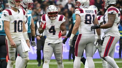 Antonio Gibson Player Props Odds Tips And Betting Trends For Week 8