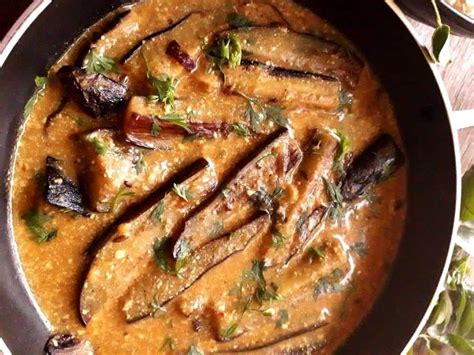 Dahi Baingan Recipe Brinjal In Curd Based Curry My Dainty Kitchen