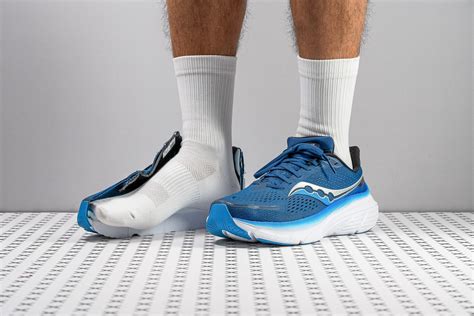 7 Best Running Shoes For Overpronation in 2024 | RunRepeat