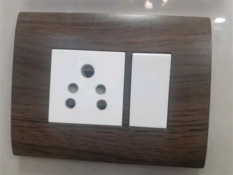 5a Polycarbonate Modular Switch Socket Combination At ₹ 130 In New Delhi