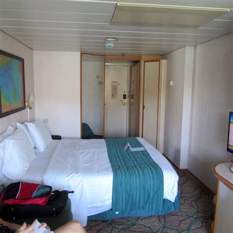 Superior Balcony Stateroom, Cabin Category D2, Vision of the Seas