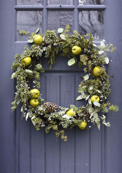 36 Best Christmas Wreath Ideas and Designs for 2021