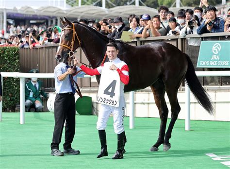 C・デムーロ騎手が1rから3連勝でjra200勝達成 天皇賞・秋はダノンベルーガで参戦／東京3r 2歳馬特集 競馬写真ニュース