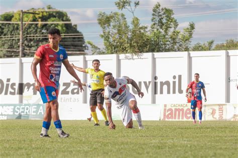 Zagueiro Fala De Acrobacia Em Gol E Atribui Ao Improviso Treinado No