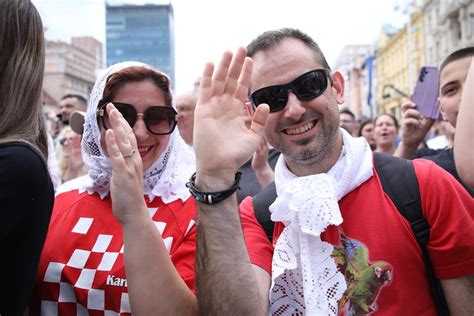 BABY LASAGNA SA SUZOM U OKU Stvarno više ne znam što reć Riječi nisu