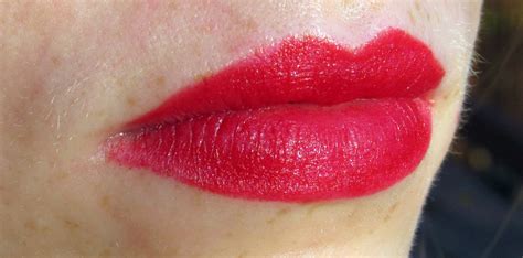 Glazed Over Beauty BA Star Lip Pencil In Holiday Red