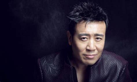 A Late Bloomer Yu Hewei Finally Became Popular At The Age Of 50 The