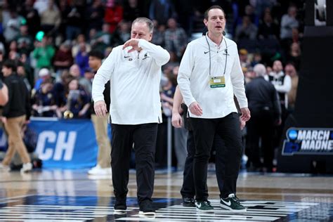 Watch Tom Izzo Gets Emotional After Win Over Marquette In Ncaa