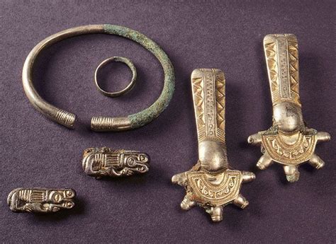 Jewelry Germanic peobles | Germanen, Mittelalter schmuck, Eisenzeit