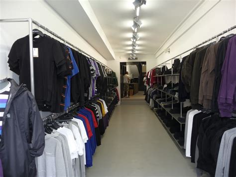 ASE Product - CARHARTT SHOPS