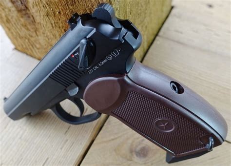 Kwc Makarov Pm Co2 Blowback Bb Pistol Table Top Review — Replica