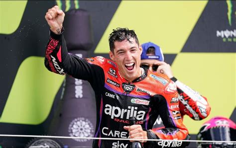 Moto GP Gran Estrategia De Aleix Espargaro Y Domina Silverstone El