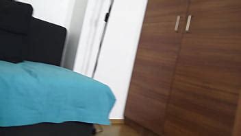 Humillación de pene pequeño de giganta XVIDEOS