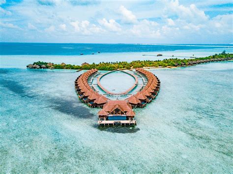 Taj, Maldives - Yolo let's travel the world