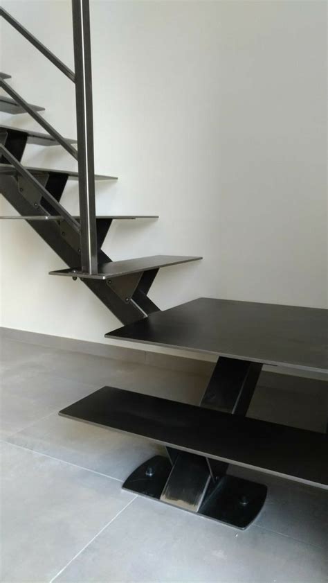 Pin By Nur Hafizah On Staircases In Steel Stairs Design Stairs